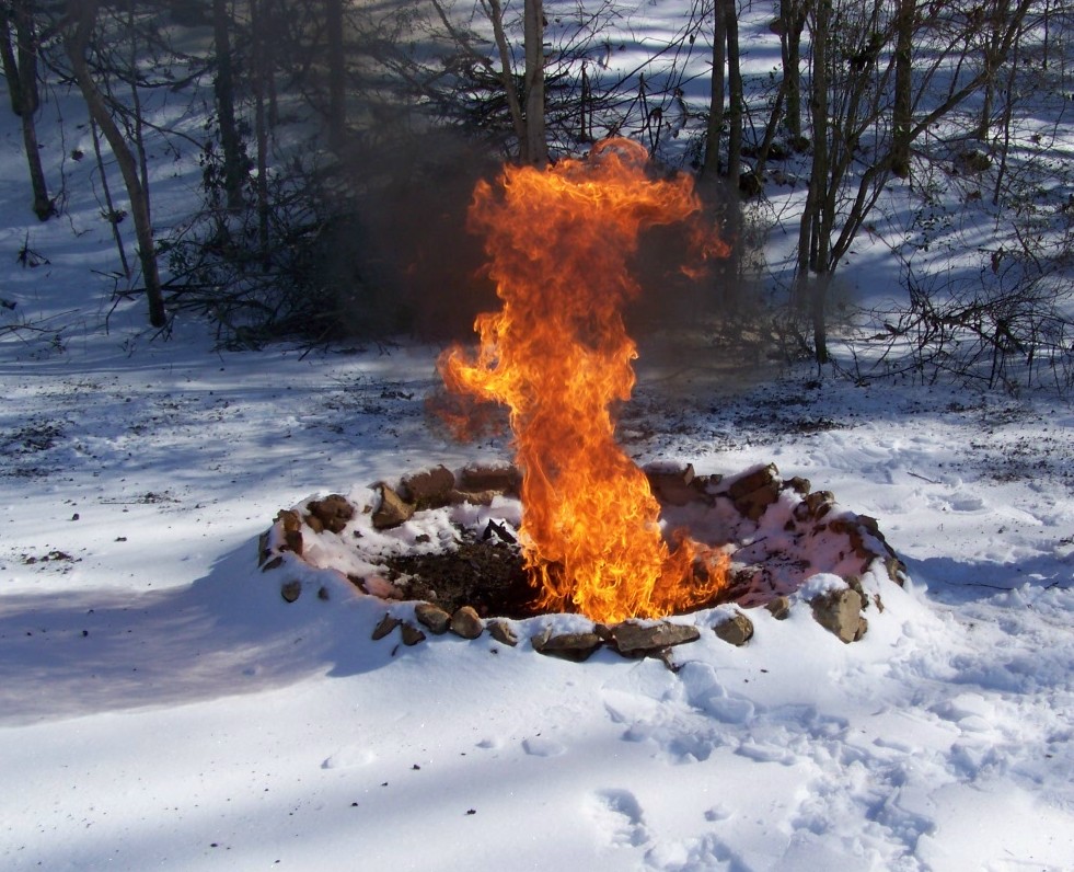 Winter fire pit